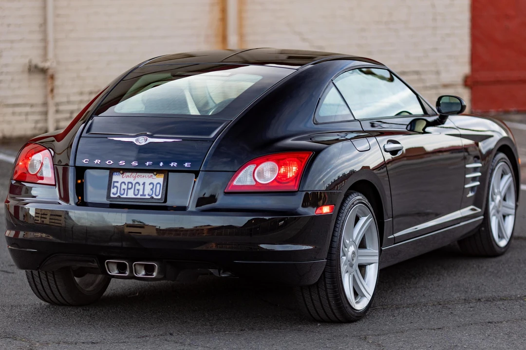2004 Chrysler Crossfire - Image 5 of 31
