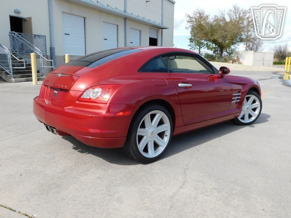 2004 Chrysler Crossfire - Image 16 of 21