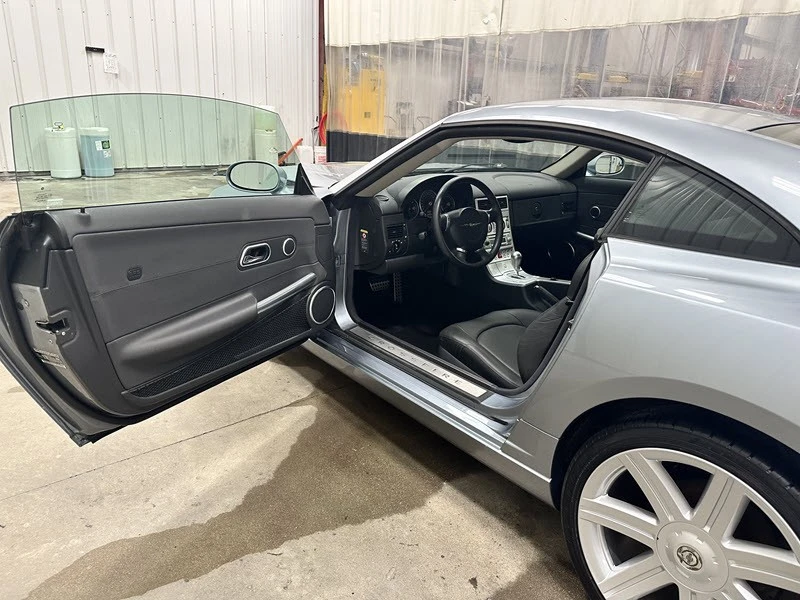 2004 Chrysler Crossfire - Image 7 of 12
