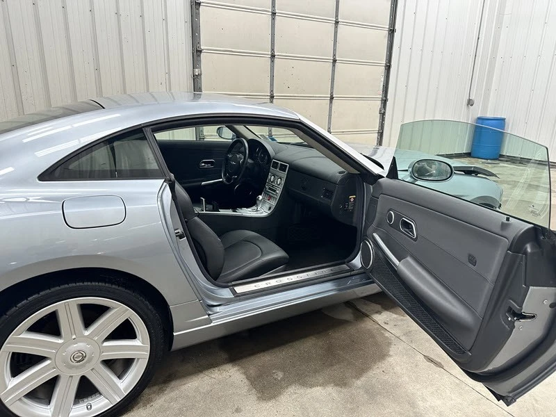 2004 Chrysler Crossfire - Image 11 of 12