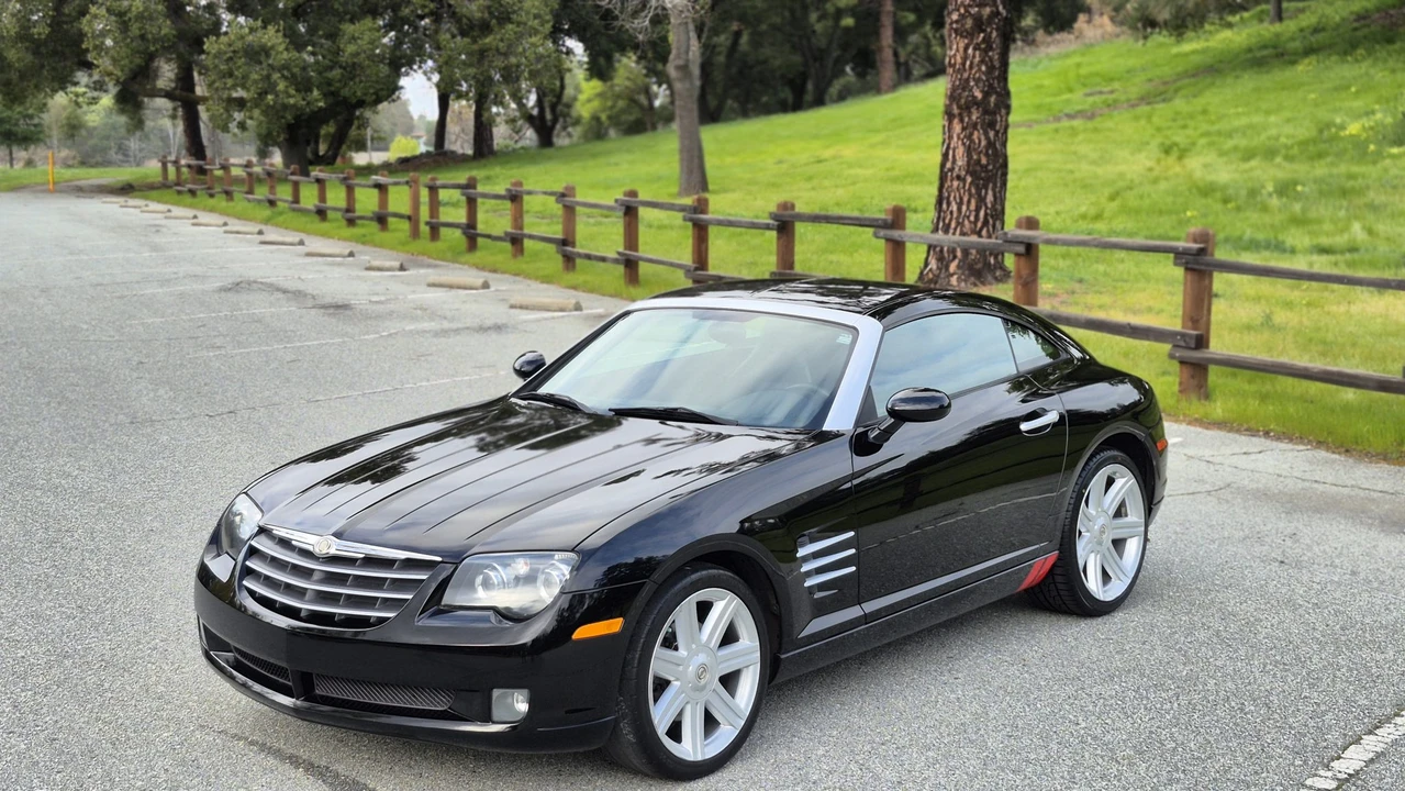 2004 Chrysler Crossfire - Image 3 of 31