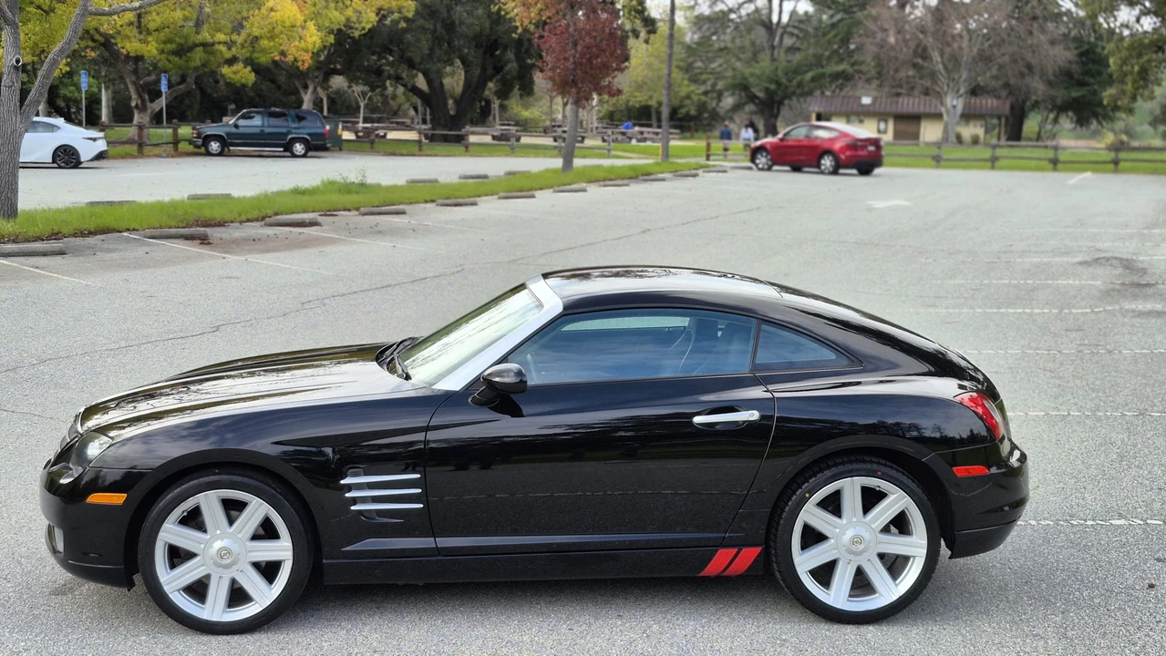 2004 Chrysler Crossfire - Image 10 of 31