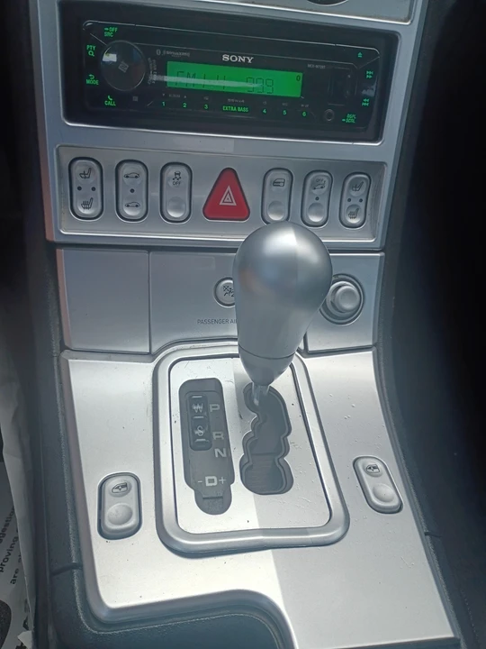 2004 Chrysler Crossfire - Image 17 of 31