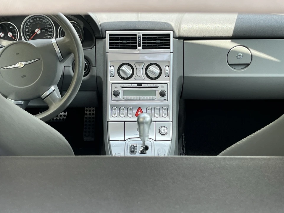 2004 Chrysler Crossfire - Image 10 of 18