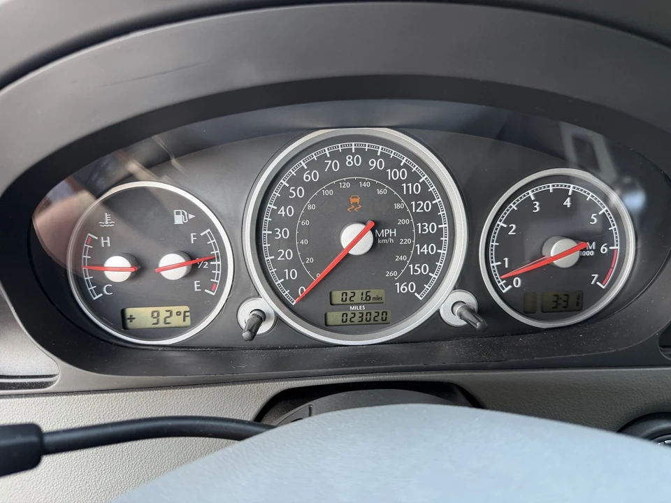 2004 Chrysler Crossfire - Image 15 of 24