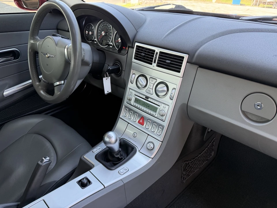 2004 Chrysler Crossfire - Image 20 of 24
