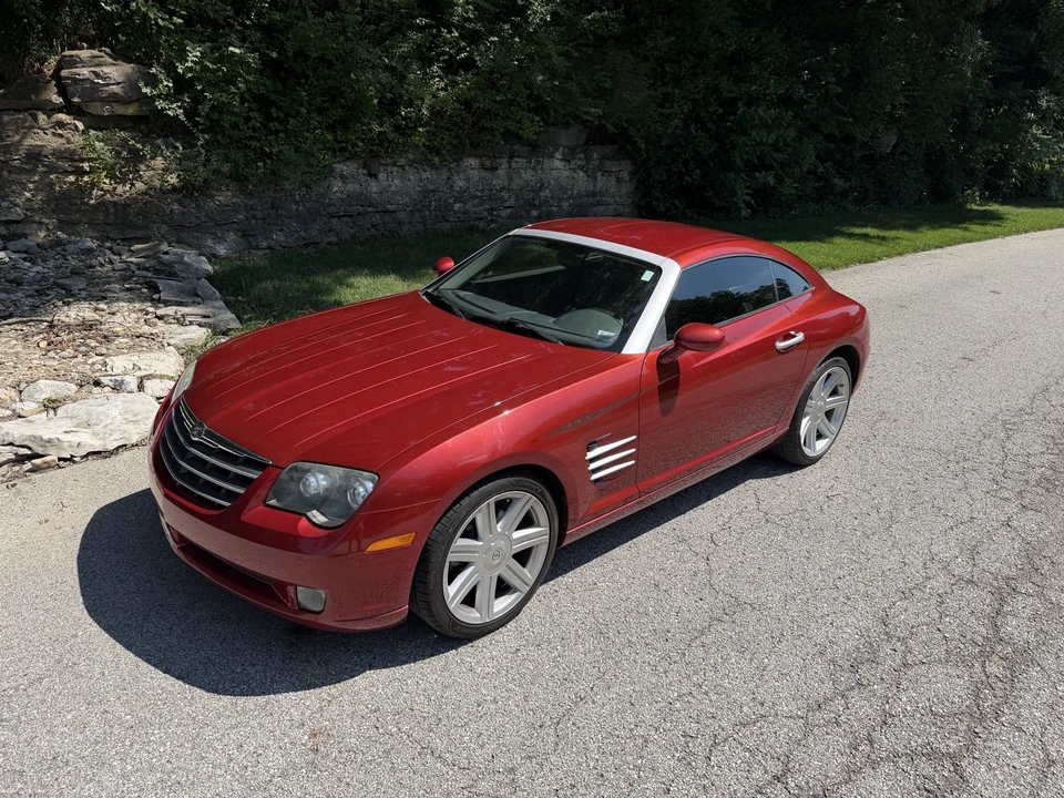 2004 Chrysler Crossfire - Image 2 of 24