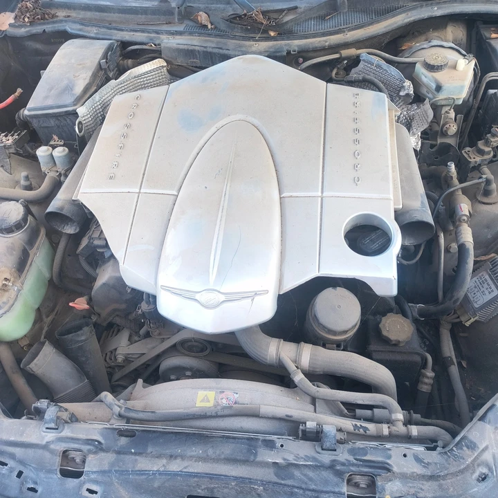 2004 Chrysler Crossfire - Image 5 of 6