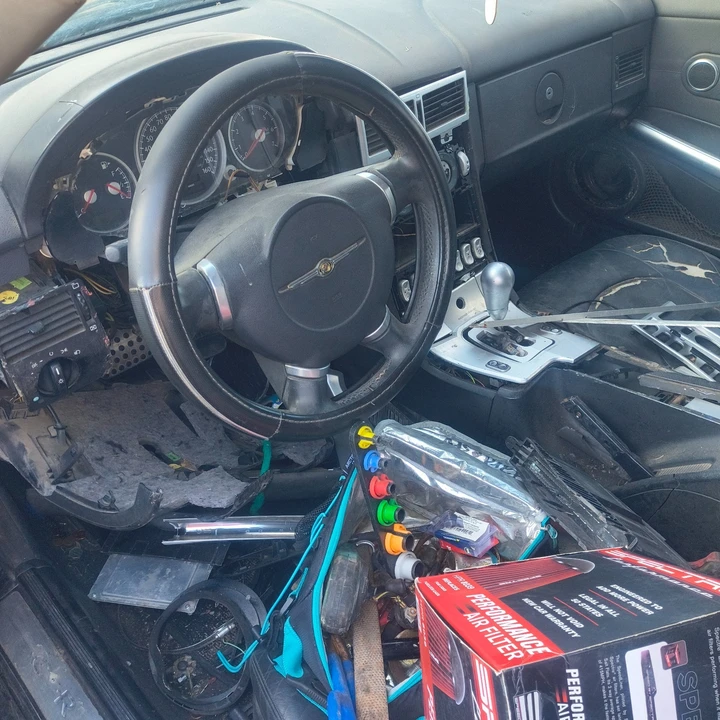 2004 Chrysler Crossfire - Image 2 of 6