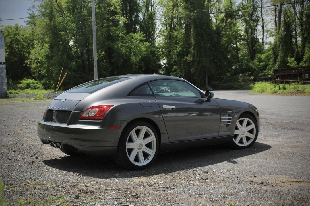 2004 Chrysler Crossfire - Image 10 of 31