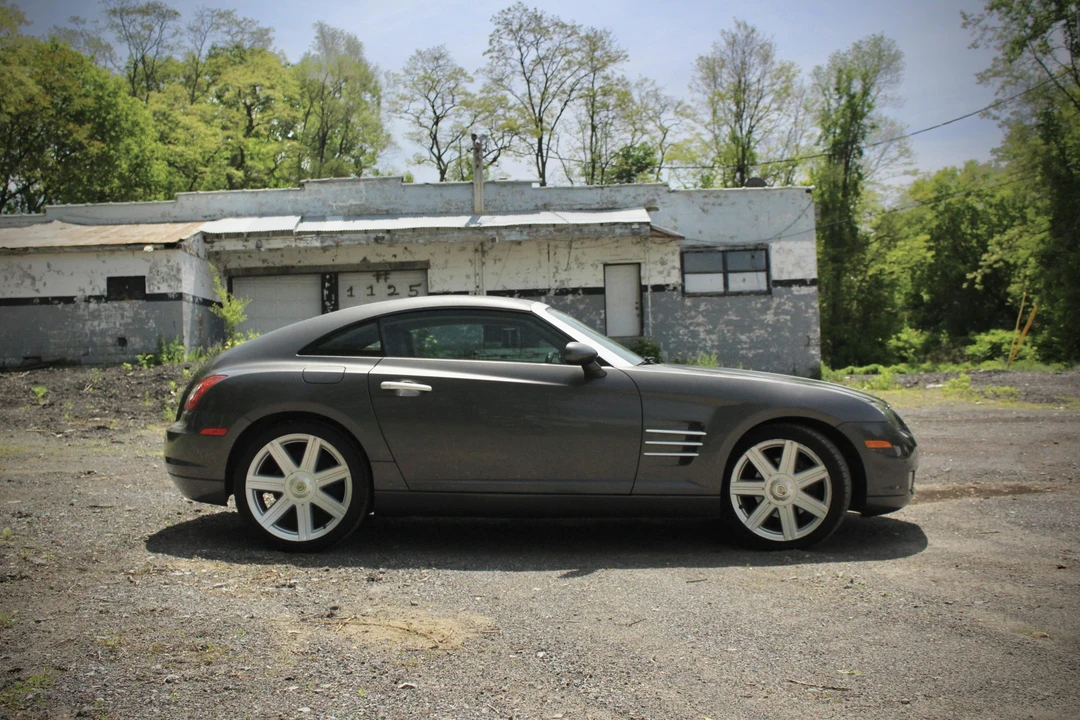 2004 Chrysler Crossfire - Image 11 of 31