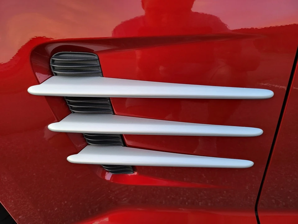 2004 Chrysler Crossfire - Image 23 of 31
