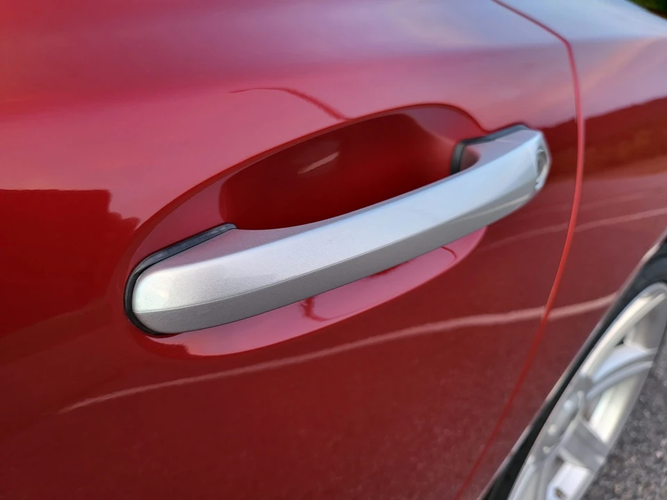 2004 Chrysler Crossfire - Image 26 of 31