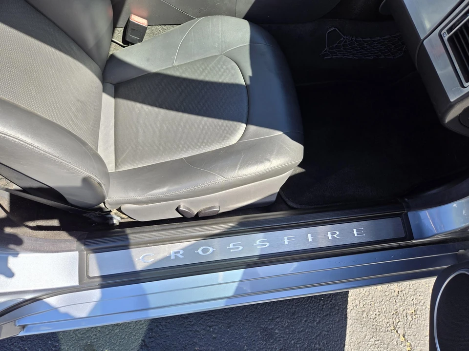 2004 Chrysler Crossfire - Image 25 of 31