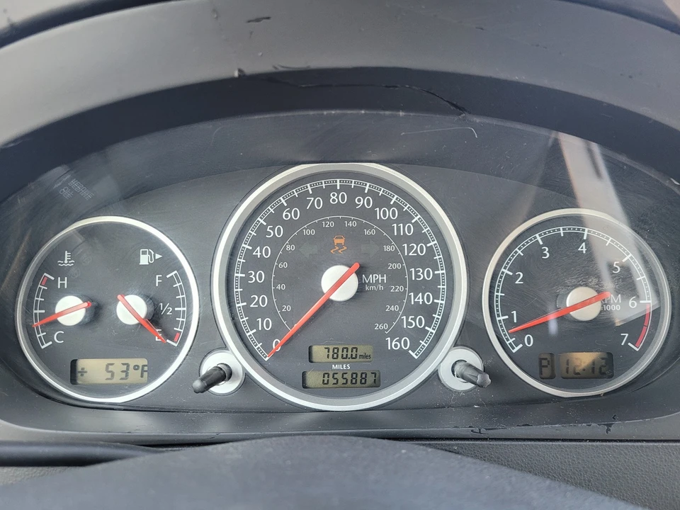 2004 Chrysler Crossfire - Image 29 of 31