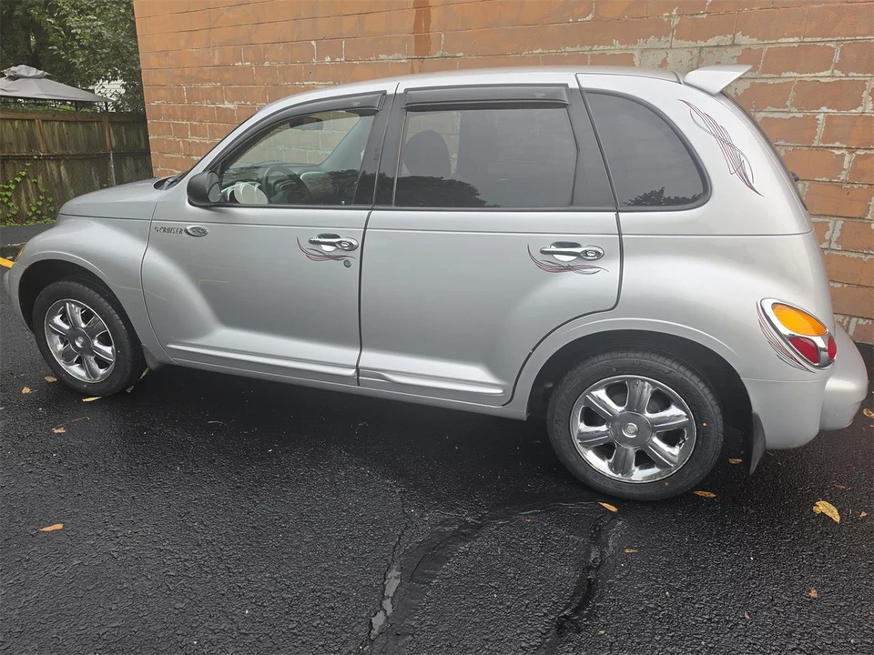 2004 Chrysler PT Cruiser - Image 7 of 31