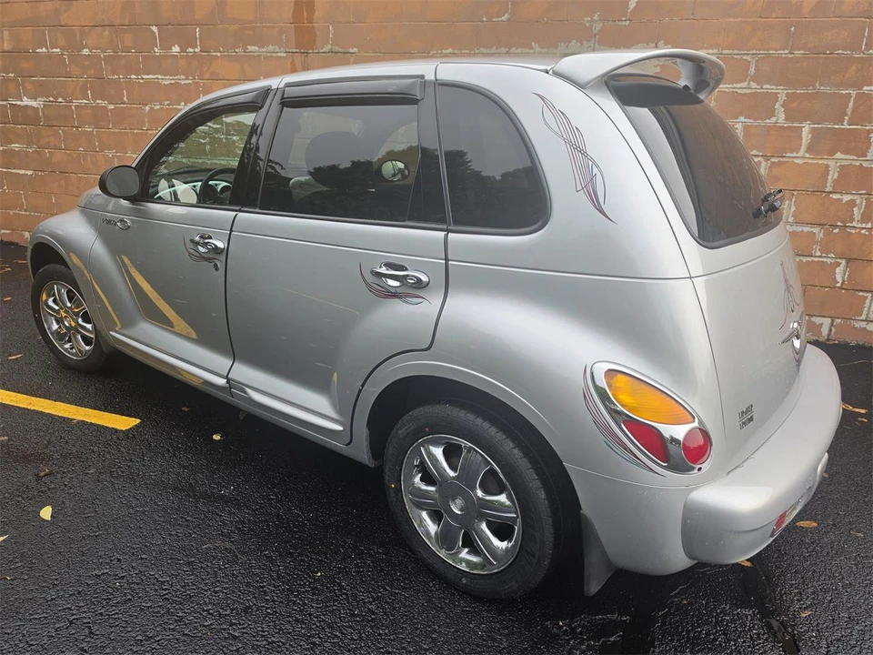 2004 Chrysler PT Cruiser - Image 9 of 31