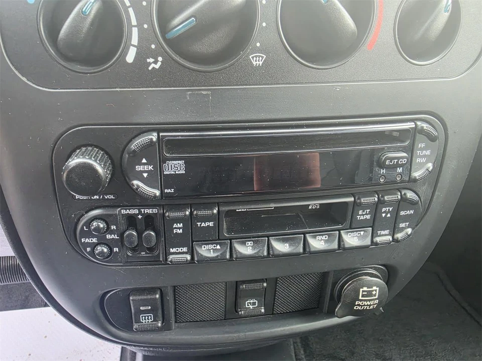 2004 Chrysler PT Cruiser - Image 29 of 31