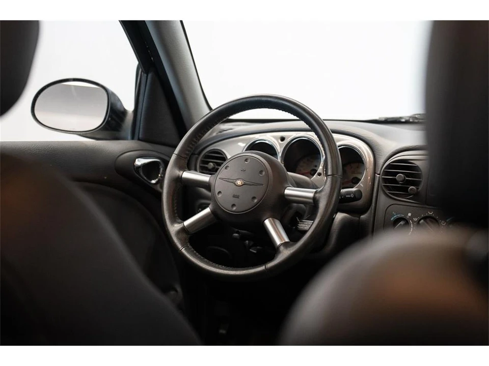 2004 Chrysler PT Cruiser - Image 13 of 31