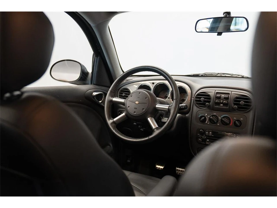 2004 Chrysler PT Cruiser - Image 14 of 31