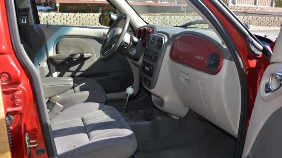 2004 Chrysler PT Cruiser - Image 6 of 13