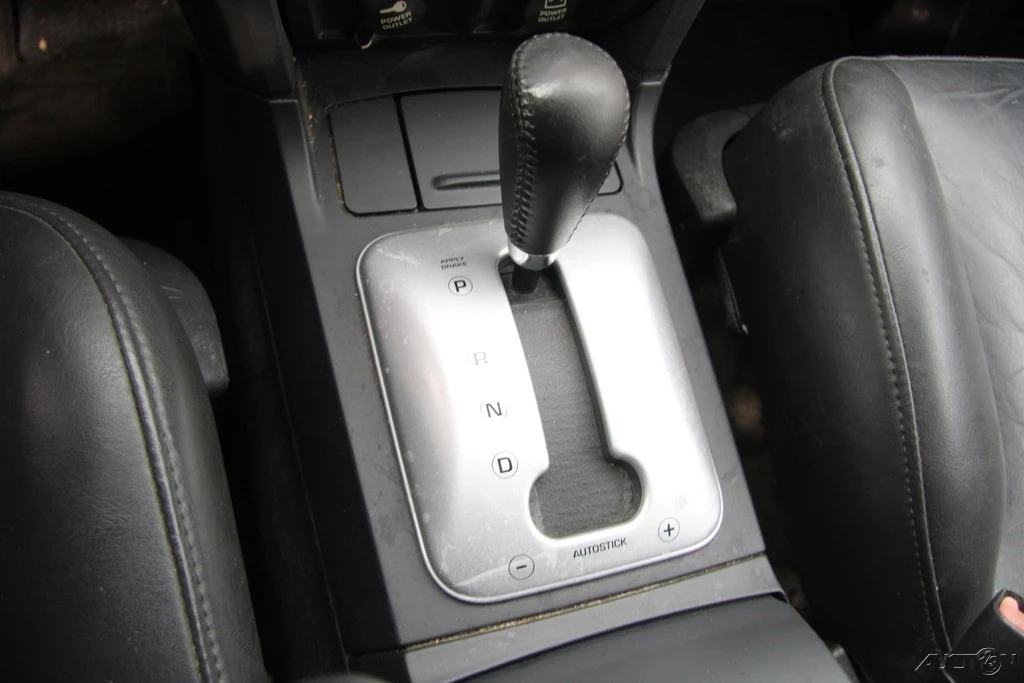 2004 Chrysler - Image 17 of 21