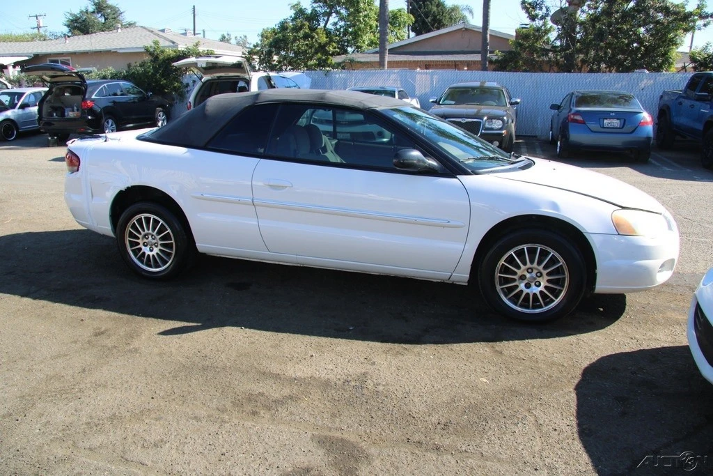 2004 Chrysler Sebring - Image 9 of 21