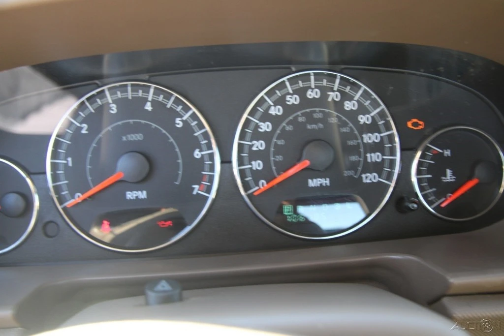 2004 Chrysler Sebring - Image 15 of 21