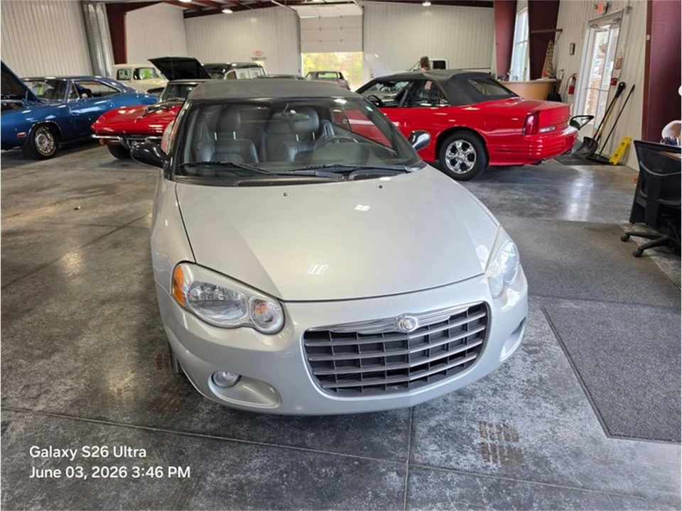 2004 Chrysler Sebring - Image 2 of 18