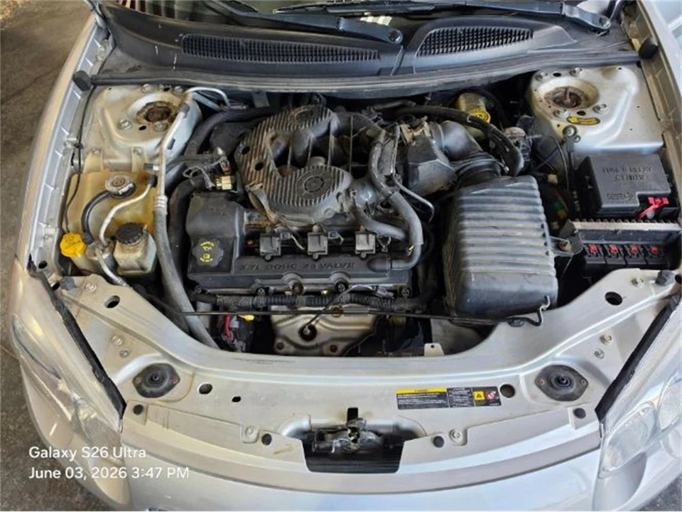 2004 Chrysler Sebring - Image 11 of 13