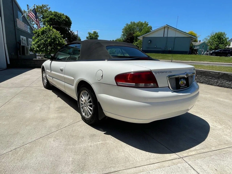 2004 Chrysler Sebring - Image 13 of 31