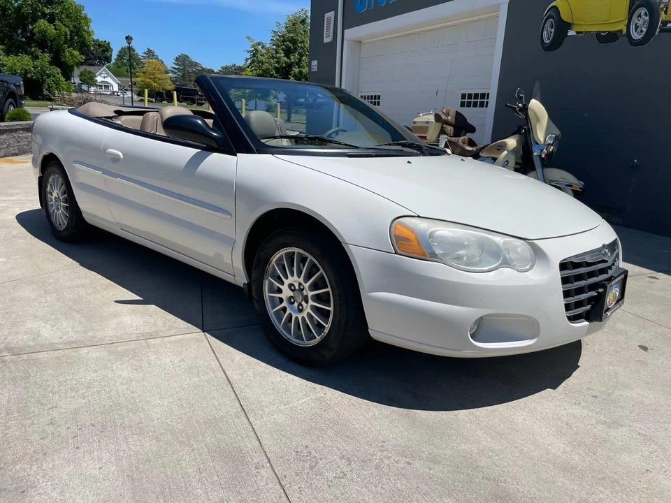 2004 Chrysler Sebring - Image 6 of 31
