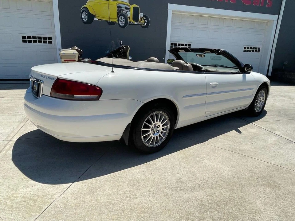 2004 Chrysler Sebring - Image 18 of 31