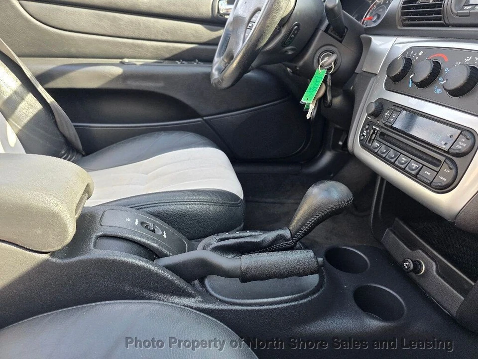2004 Chrysler Sebring - Image 11 of 12