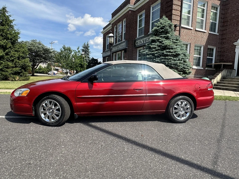 2004 Chrysler Sebring - Image 14 of 31