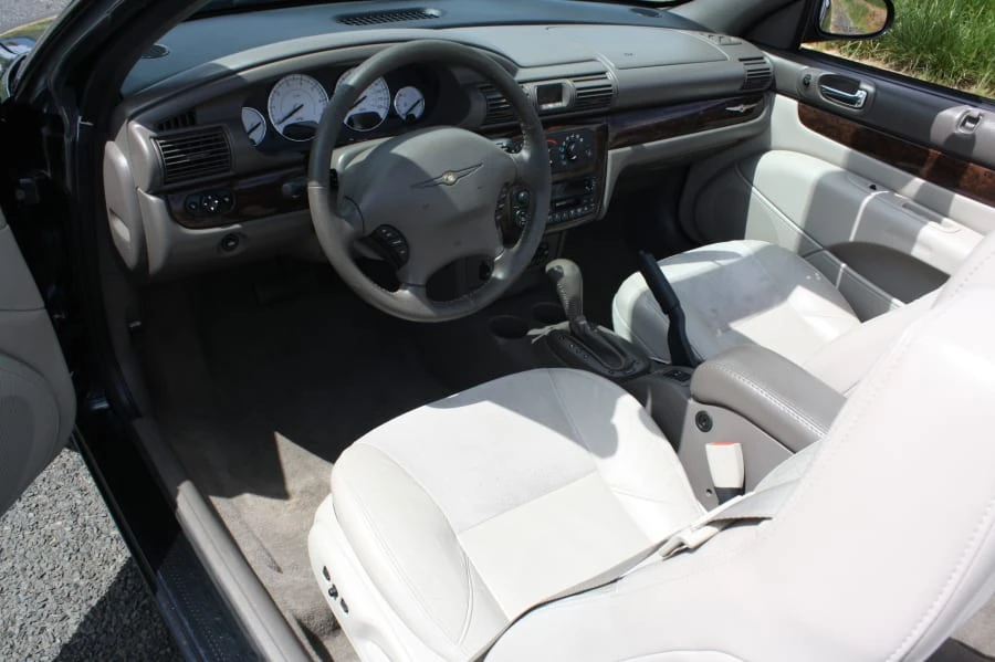 2004 Chrysler Sebring - Image 5 of 12