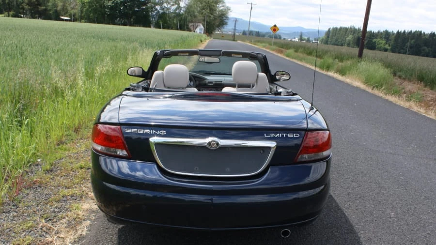 2004 Chrysler Sebring - Image 11 of 12