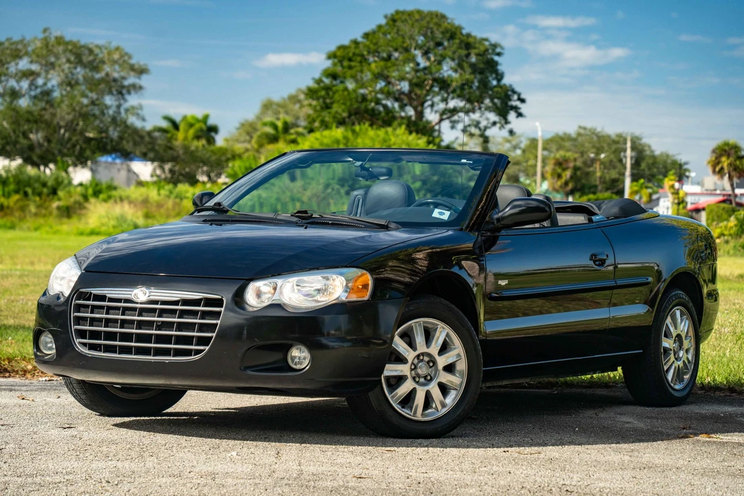 2004 Chrysler Sebring - Image 2 of 31