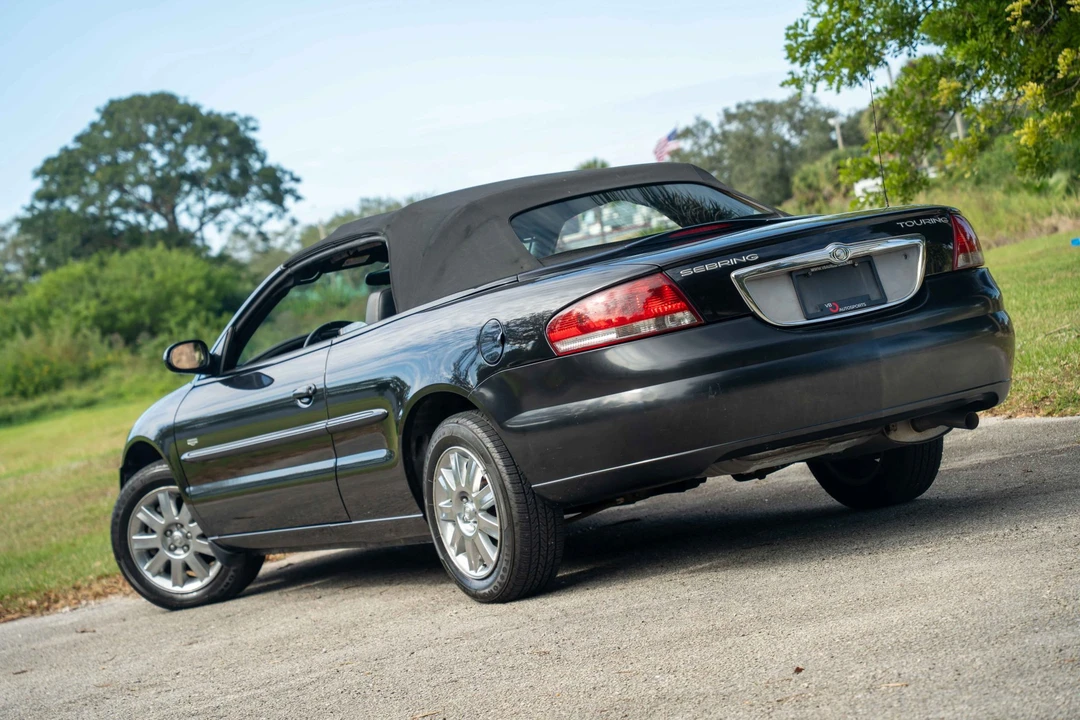 2004 Chrysler Sebring - Image 24 of 31