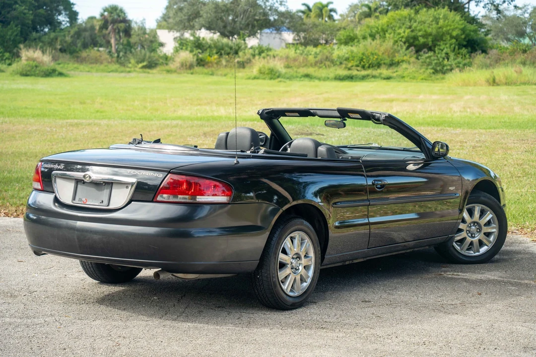 2004 Chrysler Sebring - Image 13 of 31