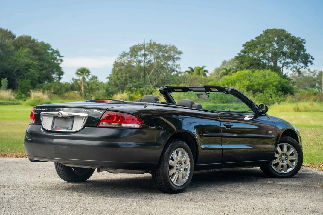 2004 Chrysler Sebring - Image 14 of 31