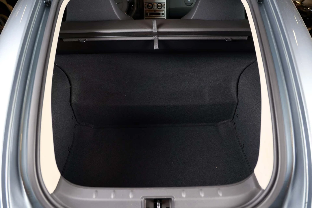 2004 Chrysler Crossfire - Image 21 of 31