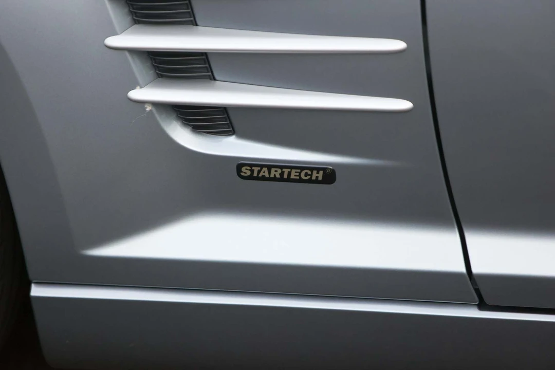 2004 Chrysler Crossfire - Image 27 of 31
