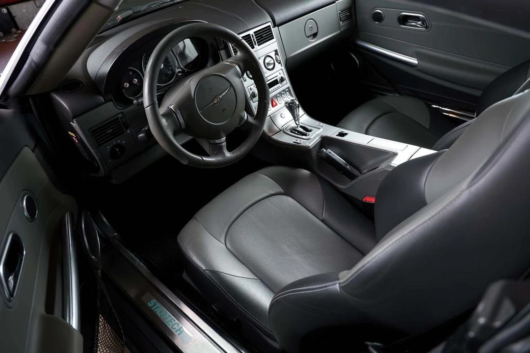 2004 Chrysler Crossfire - Image 17 of 31