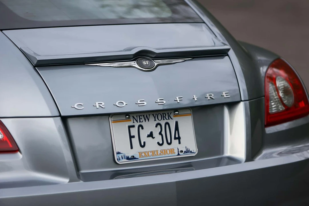 2004 Chrysler Crossfire - Image 22 of 31