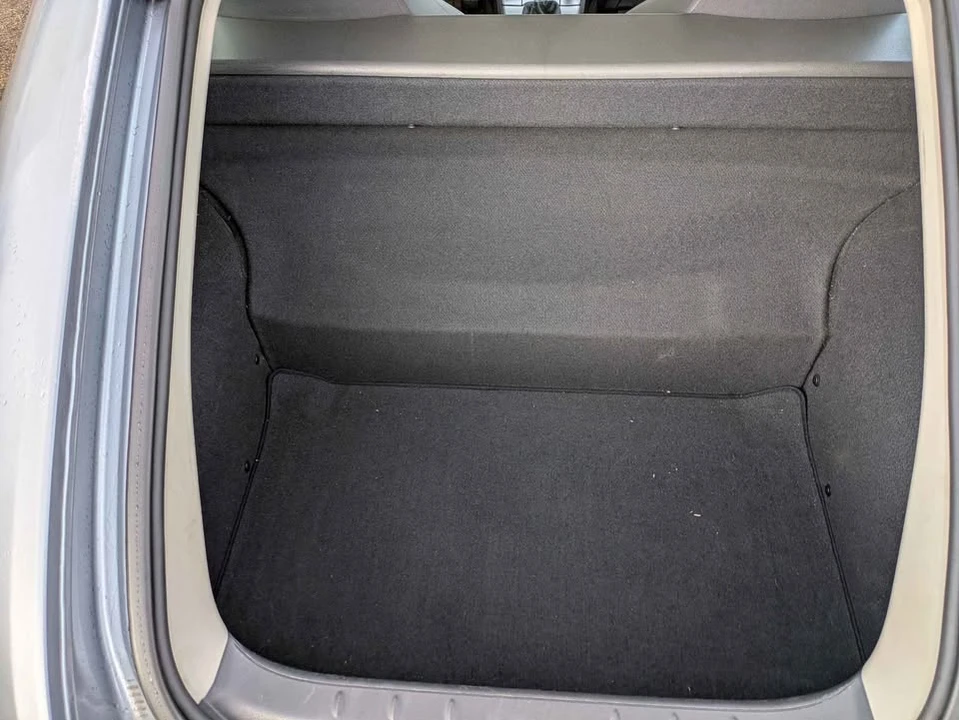 2004 Chrysler Crossfire - Image 12 of 15