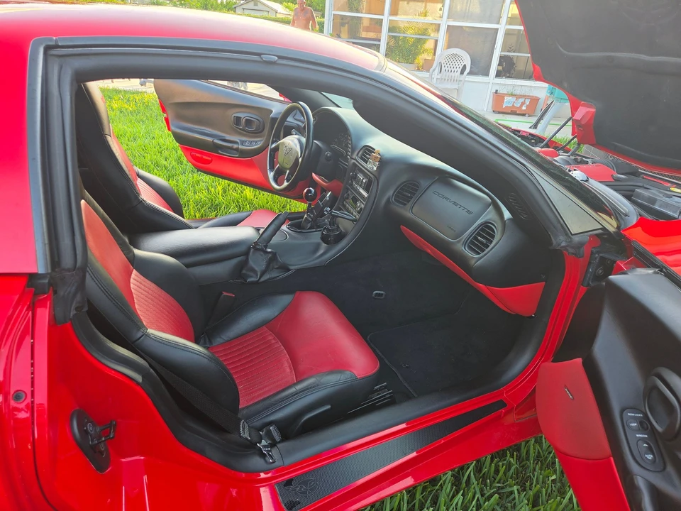 2004 Chevrolet Corvette C5 Z06 - Image 5 of 9