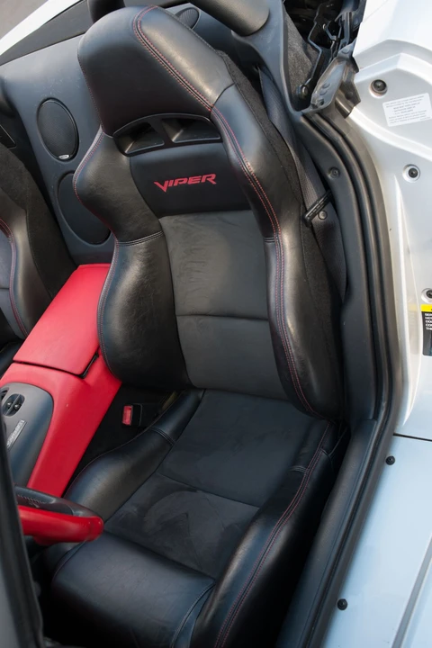 2004 Dodge Viper 3rd Gen - Image 3 of 14