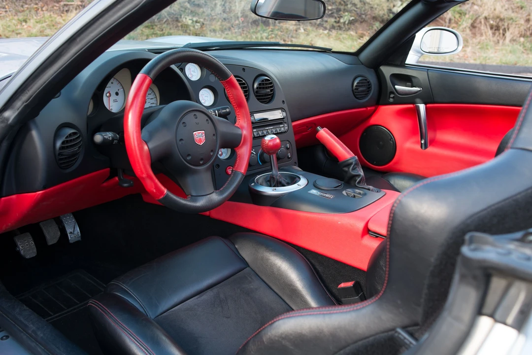 2004 Dodge Viper 3rd Gen - Image 5 of 14