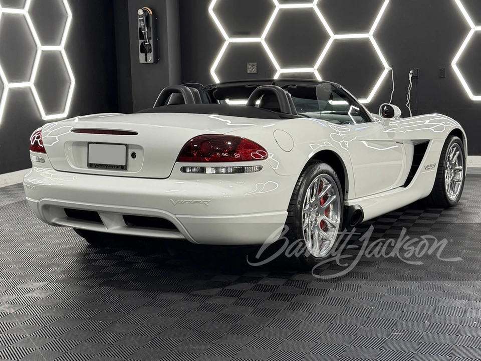 2004 Dodge Viper 3rd Gen - Image 3 of 31
